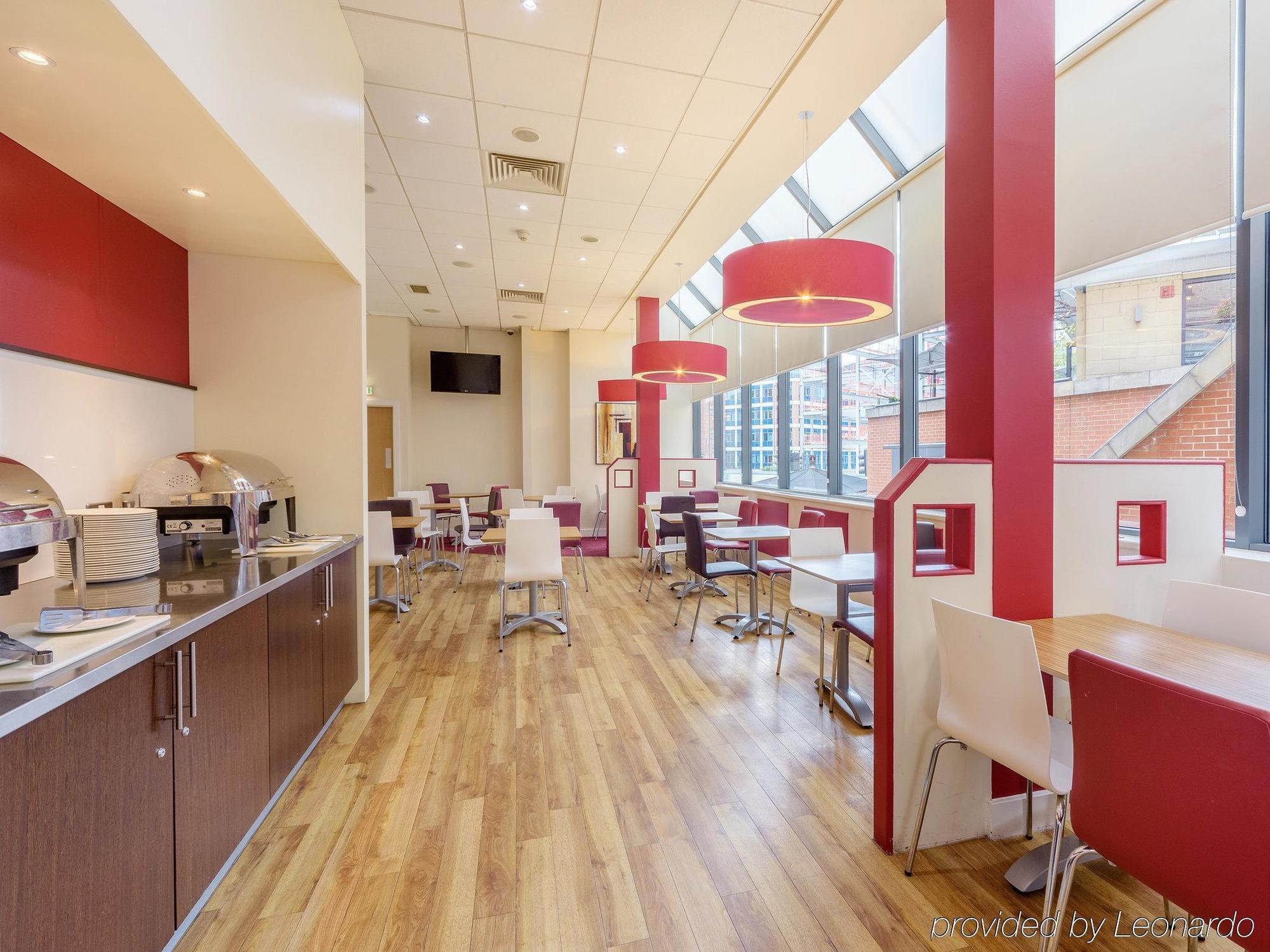 Travelodge Leeds Central Eksteriør billede