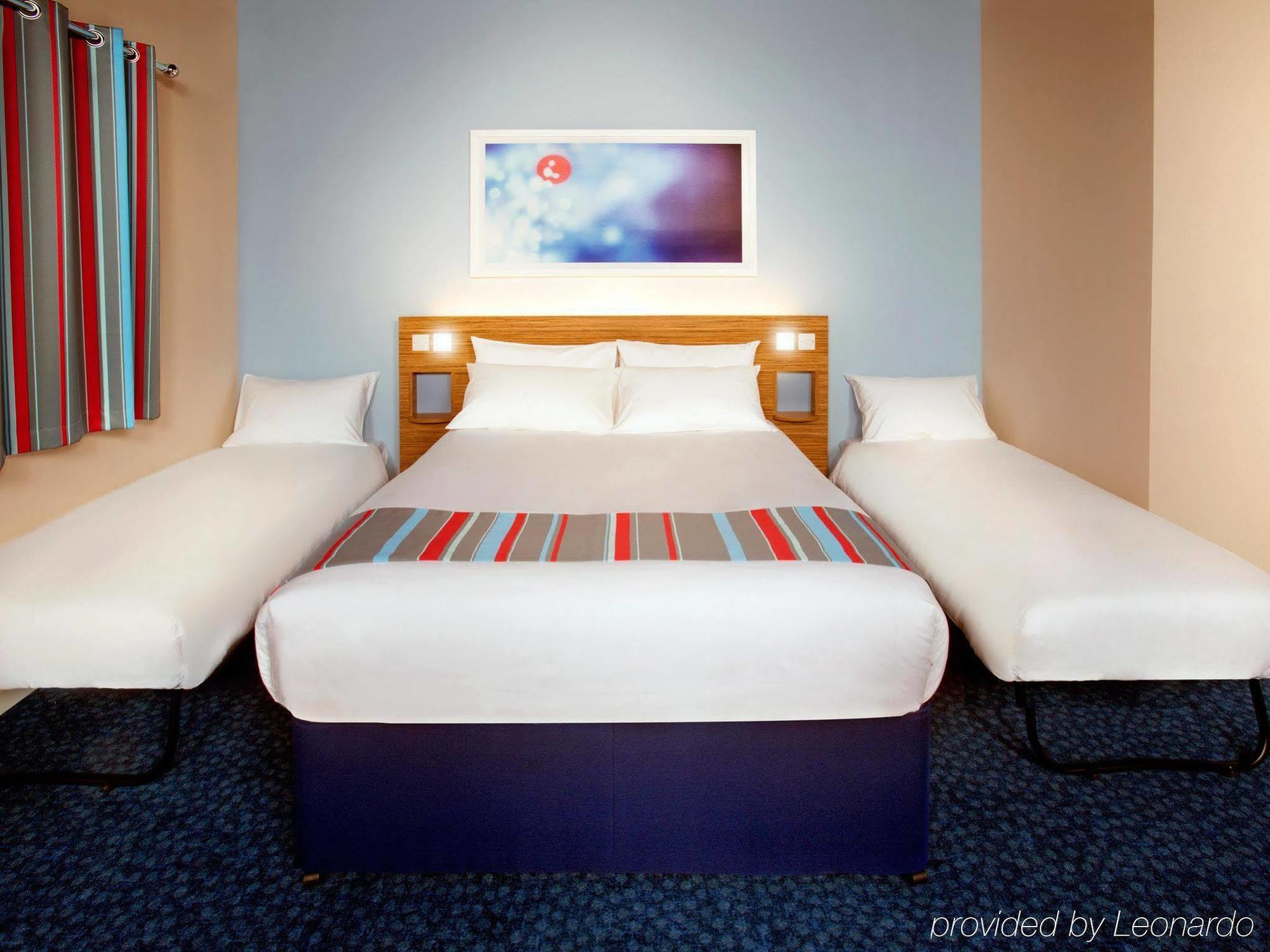 Travelodge Leeds Central Eksteriør billede